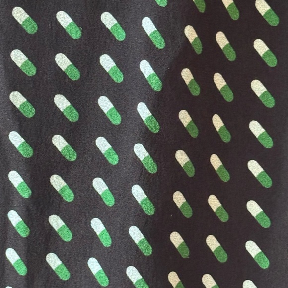 A.L.C adorable printed belted mini skirt!! Sz 6 - Picture 3 of 13